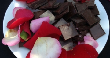 Rosenblüten Schokolade